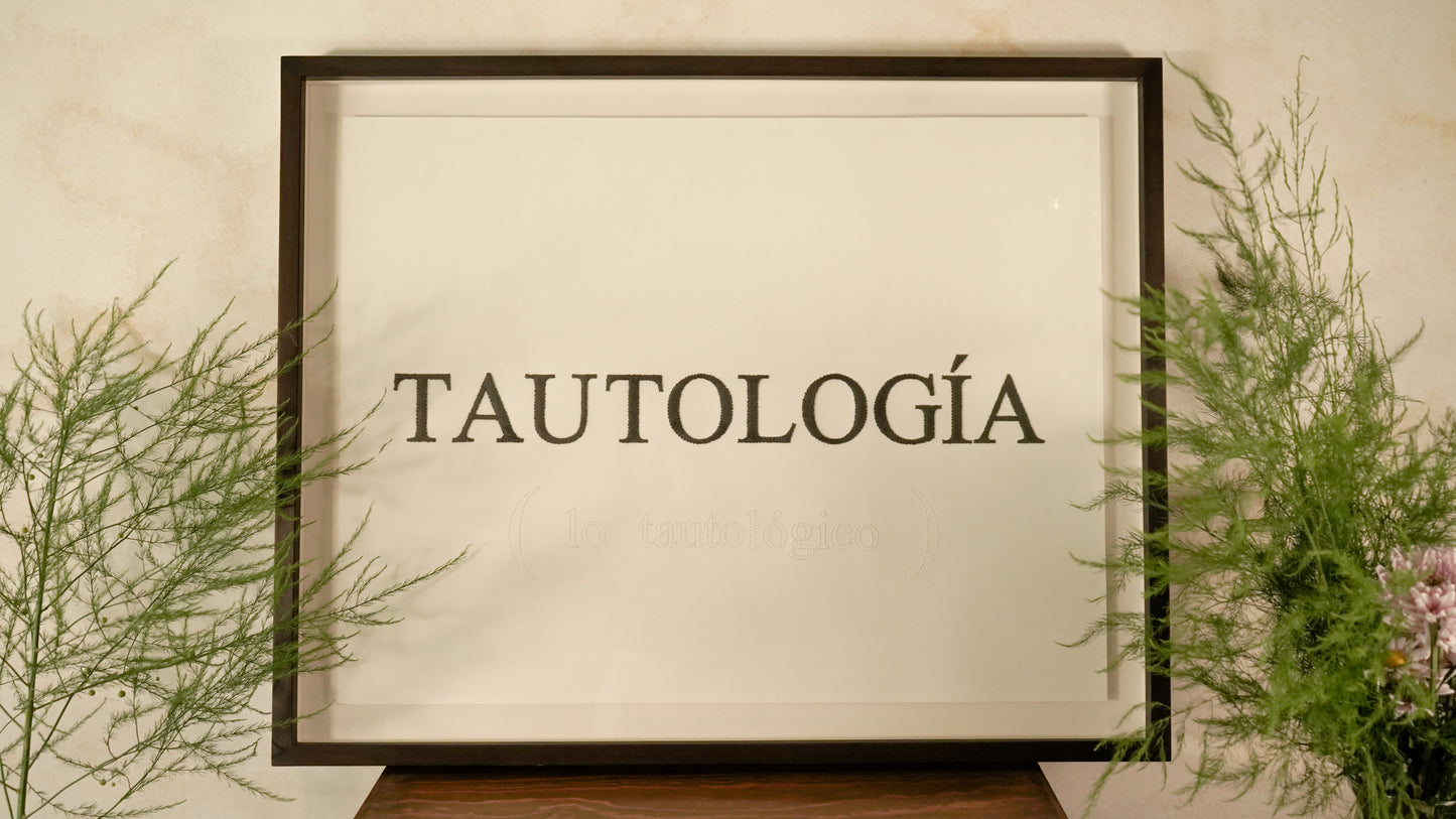Tautología - Cuadro Tejido